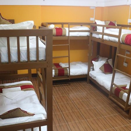 Nepalaya Home Hostel カトマンズ エクステリア 写真