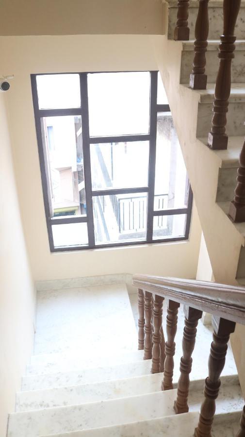 Nepalaya Home Hostel カトマンズ エクステリア 写真