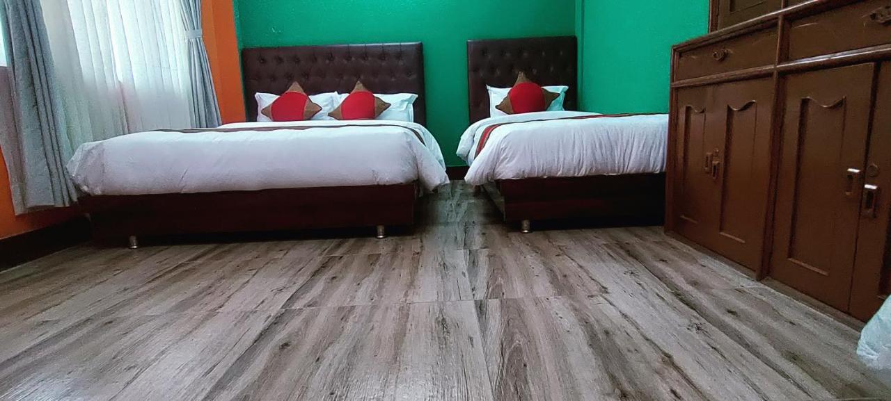 Nepalaya Home Hostel カトマンズ エクステリア 写真